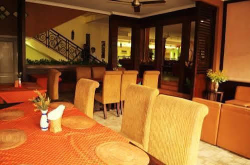 Mahadria Hotel Serang Exterior foto